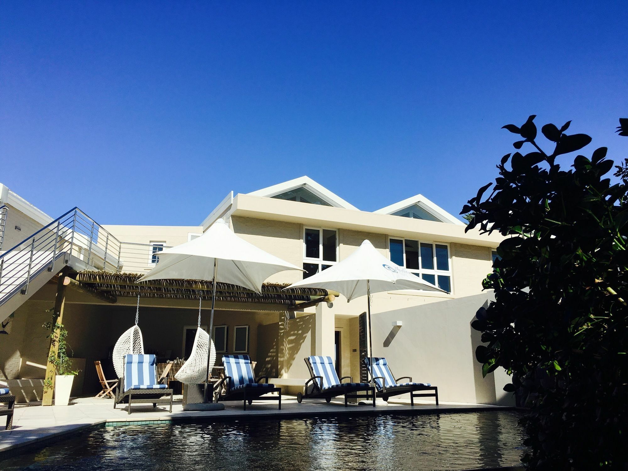 Abalone Guest Lodge Hermanus Exterior photo